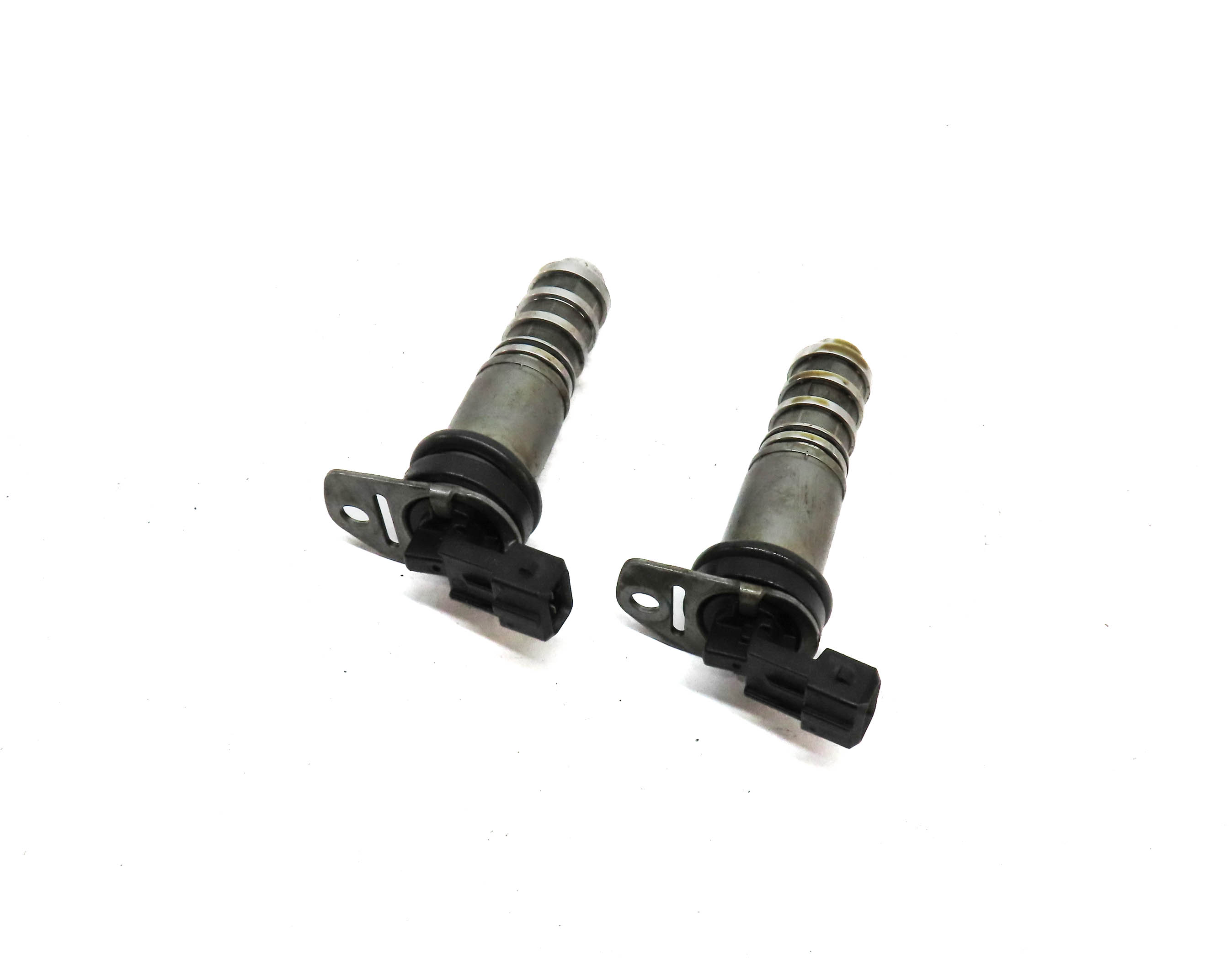2014 BMW 650i GRAN COUPE (F06) 4.4L TURBO (N63) VVT TIMING SOLENOID VALVE SET/2 — exact item pictured